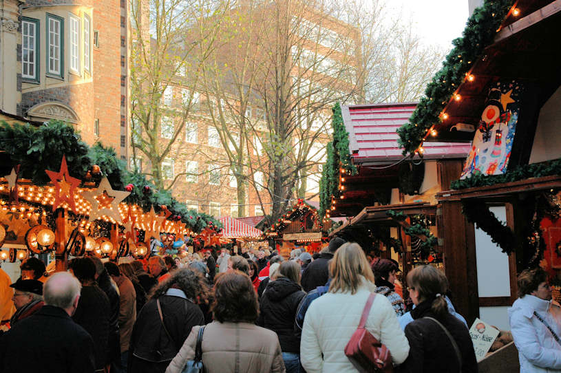 4715_0295 Weihnachtsbummel an Marktständen in der Hamburger City, Weihnachtsmarkt. | Adventszeit  in Hamburg - Weihnachtsmarkt - VOL. 2